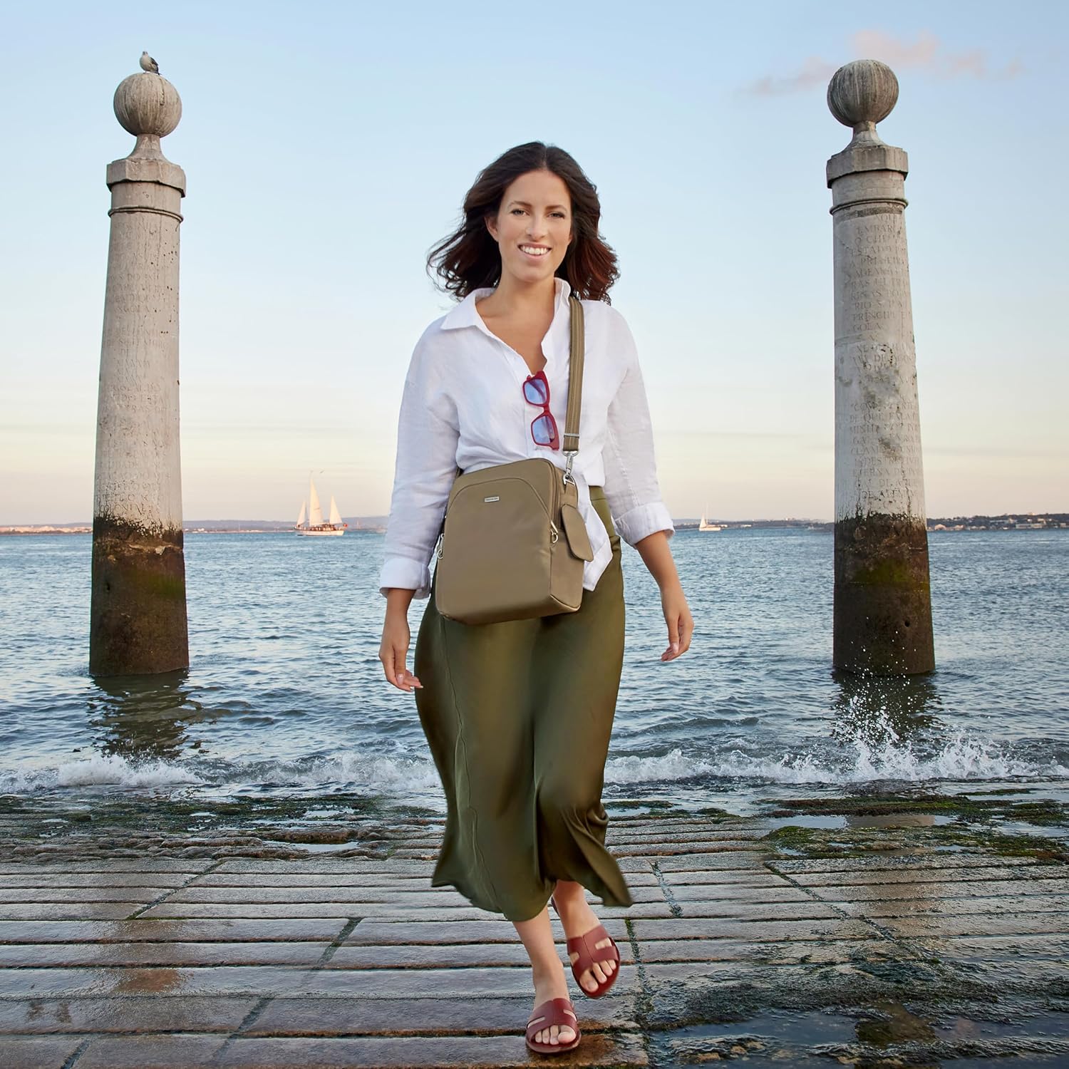 Travelon Klassieke reistas tegen diefstal, Nootmuskaat, 8 x 9.5 x 3.5 - Image 4